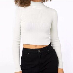 BRANDY MELVILLE Ribbed White Cropped Turtleneck